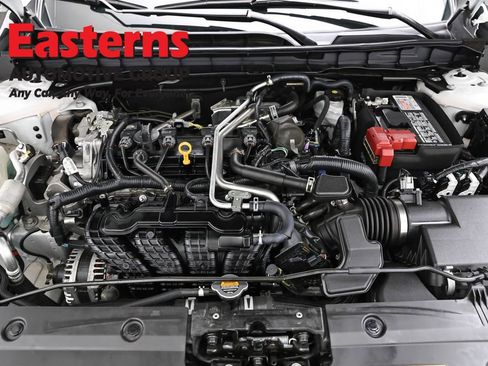 Used 2025 Nissan Altima 2.5 SV FWD image 7