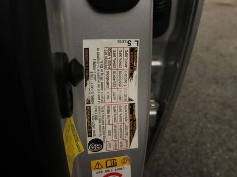 Used 2017 Lexus IS 200t RWD image 35