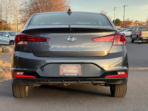Used 2020 Hyundai Elantra SEL w/ Cargo Package (C1) image 5