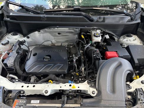 Used 2025 Buick Encore GX Preferred AWD/4WD image 31