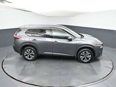 Used 2021 Nissan Rogue SV image 40