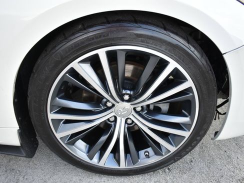 Used 2018 INFINITI Q60 3.0t Luxe w/ Sensory Package 3.0T Luxe RWD image 33