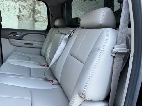 Used 2012 Chevrolet Silverado 2500 LTZ w/ LTZ Plus Package AWD/4WD image 17
