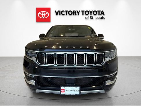 Used 2024 Jeep Wagoneer Series III AWD/4WD image 8