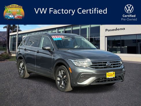 Certified 2023 Volkswagen Tiguan SE image 1