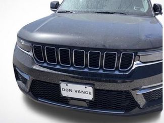 Used 2023 Jeep Grand Cherokee Limited video 2