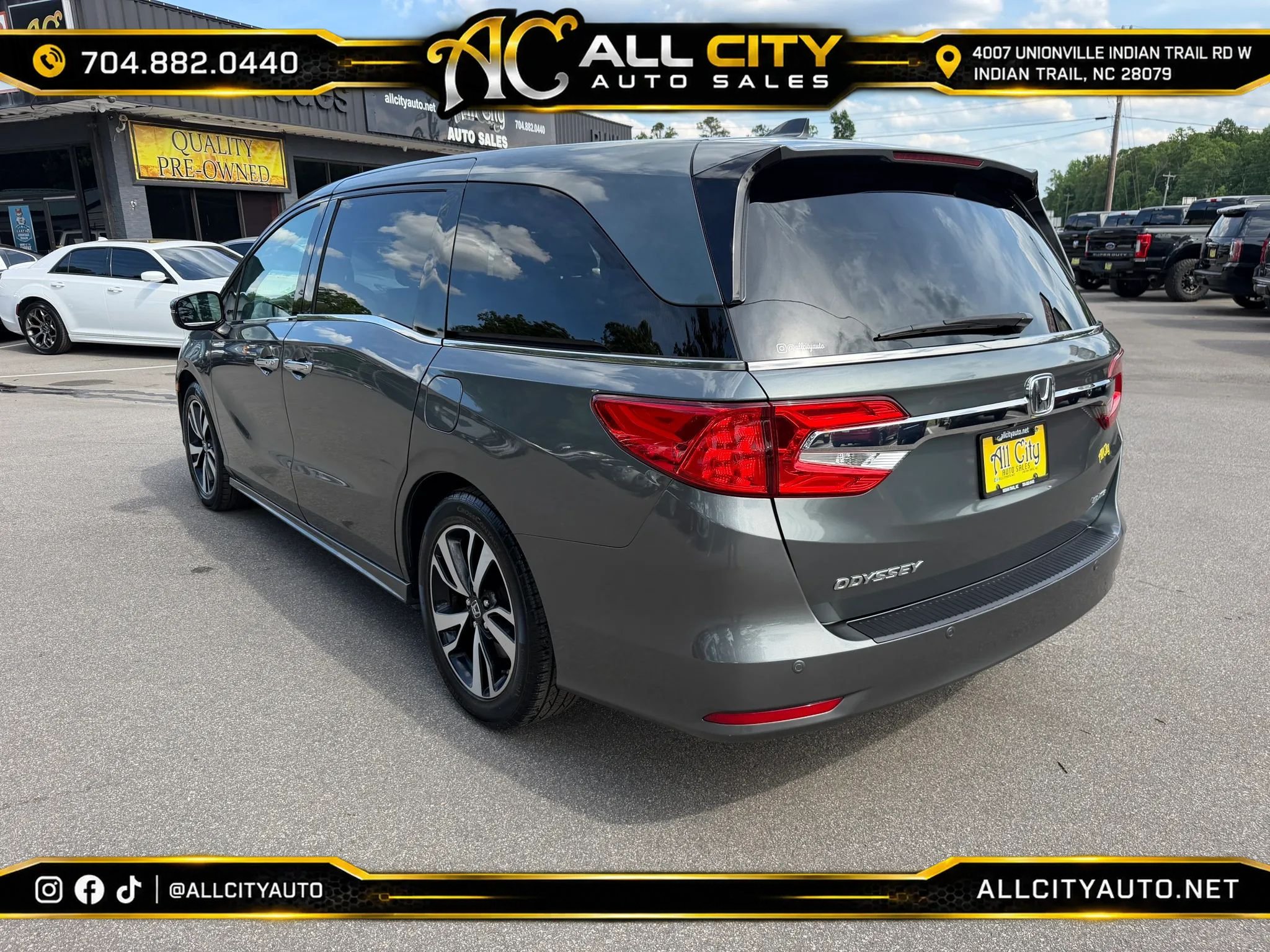 Used 2018 Honda Odyssey Elite image 5
