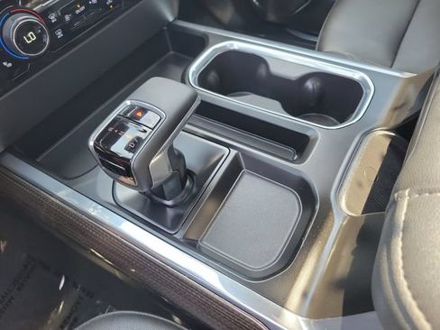 Used 2025 Chevrolet Silverado 1500 LT Trail Boss w/ LT Trail Boss Premium Package AWD/4WD image 15