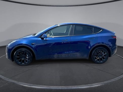 Used 2023 Tesla Model Y Long Range AWD/4WD image 14