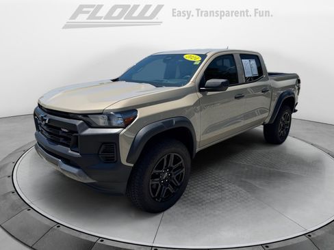 Used 2024 Chevrolet Colorado Trail Boss AWD/4WD image 4