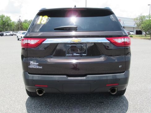 Used 2018 Chevrolet Traverse LT FWD image 6