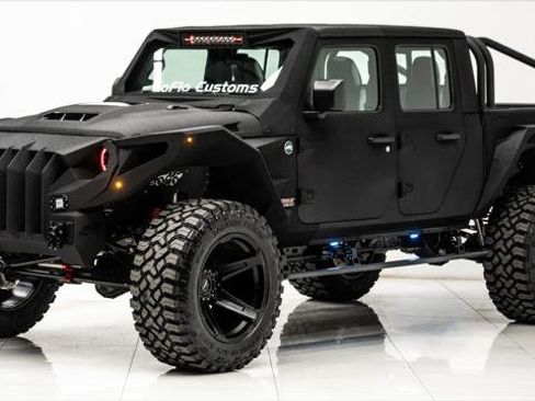 Used 2025 Jeep Gladiator Sport image 23