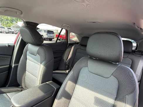 New 2026 Chevrolet Trax LT w/ Driver Confidence Package FWD image 16