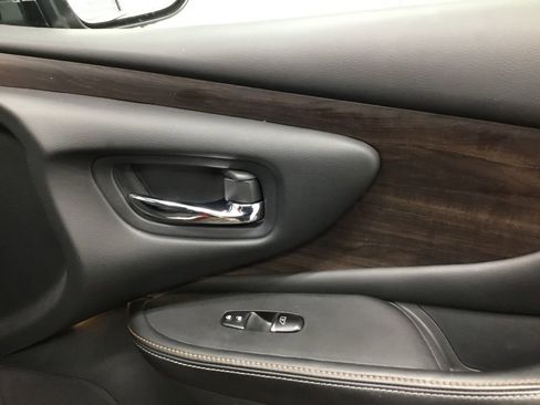 Used 2024 Nissan Murano Platinum image 23