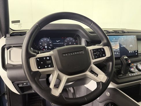 Used 2025 Land Rover Defender 110 S AWD/4WD image 26