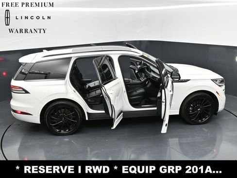 Used 2023 Lincoln Aviator Reserve w/ Equipment Group 201A RWD image 33