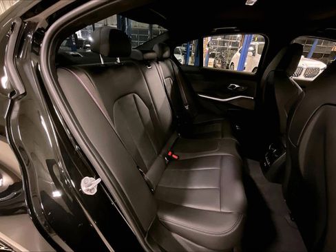 Used 2025 BMW M3 Competition w/ Executive Package image 18