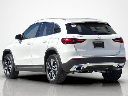 New 2026 Mercedes-Benz GLA 250 image 3