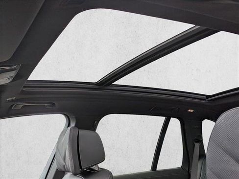 New 2026 BMW X5 xDrive40i w/ Climate Comfort Package image 15