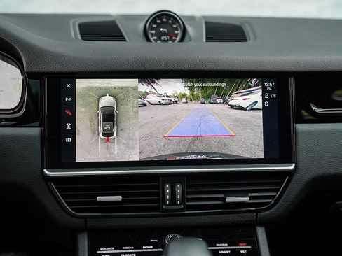 Used 2023 Porsche Cayenne Coupe w/ Premium Package image 31