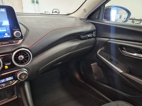 Used 2025 Nissan Sentra SR FWD image 19