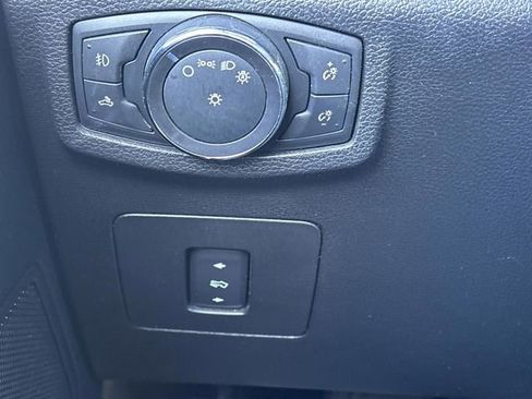 Used 2016 Ford F150 XLT w/ Equipment Group 302A Luxury image 25