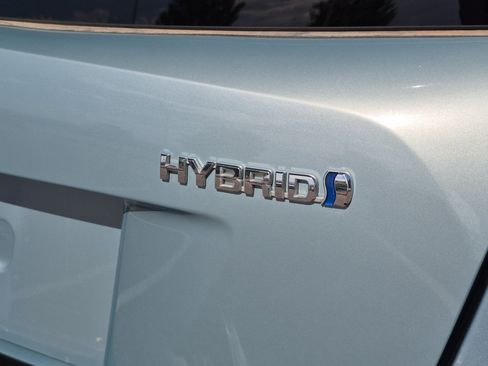 Used 2016 Toyota Prius Two FWD image 29