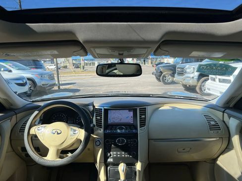 Used 2014 INFINITI QX70 3.7 w/ Premium Package image 12