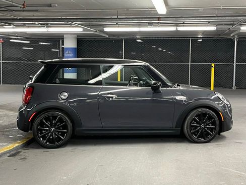 Used 2021 MINI Cooper S w/ Premium Package image 35