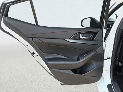 Used 2020 Nissan Maxima SR w/ Sport Mat Group FWD image 31