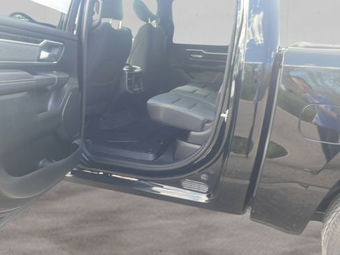 Used 2021 RAM 1500 Big Horn AWD/4WD image 24