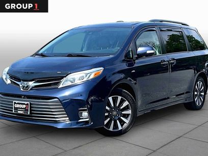 Used 2019 Toyota Sienna Limited Premium w/ Carpet Mat Package