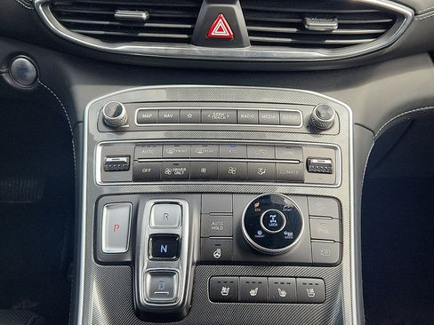 Used 2021 Hyundai Santa Fe Limited AWD/4WD image 18