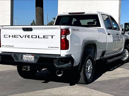 Used 2022 Chevrolet Silverado 2500 Custom w/ Custom Value Package AWD/4WD image 13