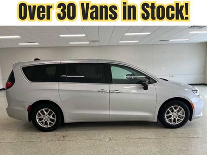 Used 2024 Chrysler Pacifica Touring-L