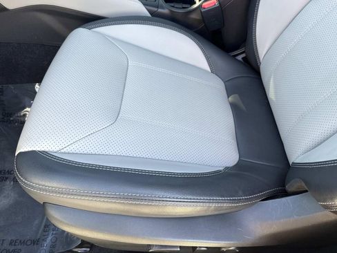 Used 2021 Subaru Forester Limited w/ Popular Package #3 image 27