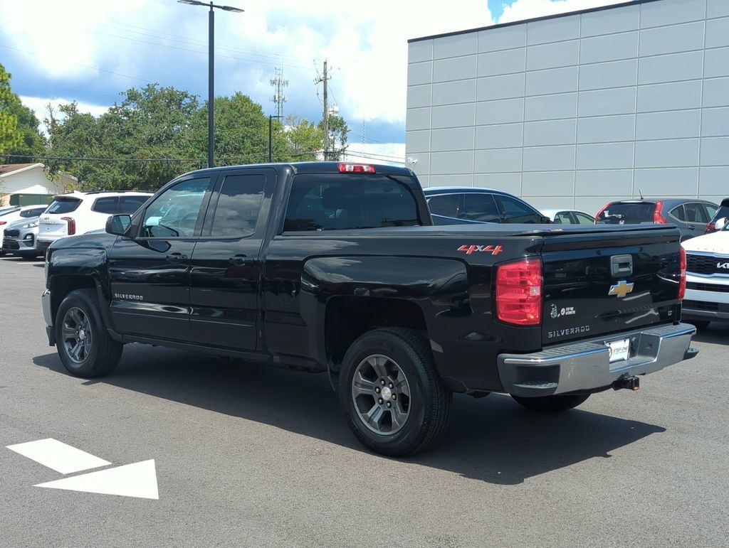 Used 2018 Chevrolet Silverado 1500 LT w/ All Star Edition AWD/4WD image 5