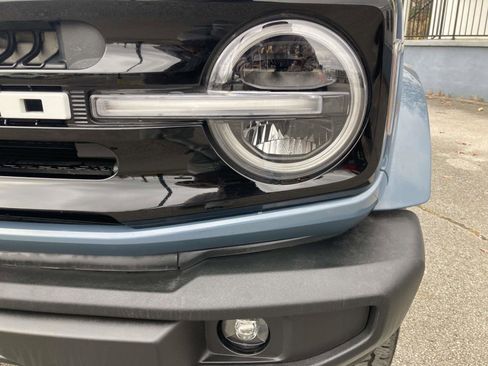 Used 2024 Ford Bronco Outer Banks image 11