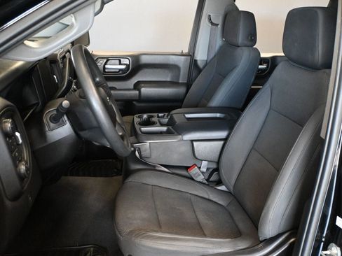 Used 2020 Chevrolet Silverado 1500 Custom Trail Boss w/ Custom Convenience Package AWD/4WD image 13