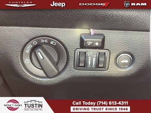 Used 2016 Dodge Challenger SRT Hellcat RWD image 25