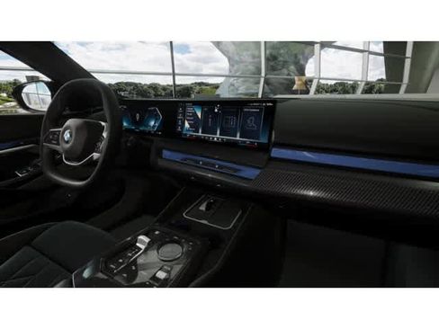 New 2026 BMW i5 eDrive40 w/ Convenience Package image 14