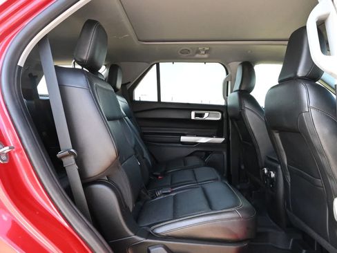 Used 2021 Ford Explorer Limited w/ Hybrid Equipment Group 310A AWD/4WD image 20