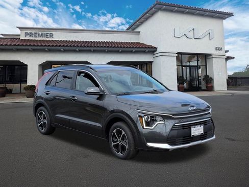 New 2026 Kia Niro EX FWD image 2