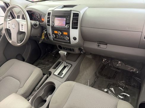 Used 2016 Nissan Frontier SV w/ SV Value Truck Package RWD image 24