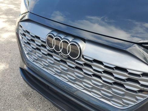 Certified 2024 Audi Q8 e-tron Premium Plus w/ Premium Plus Package AWD/4WD image 11