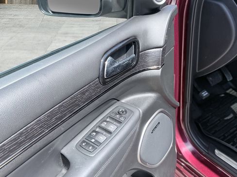 Used 2020 Jeep Grand Cherokee High Altitude AWD/4WD image 25
