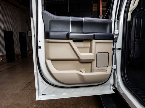 Used 2021 Ford F250 Limited w/ FX4 Off-Road Package image 37