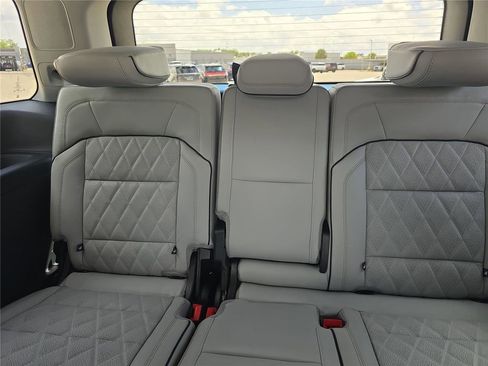 New 2026 Lincoln Navigator Black Label image 9