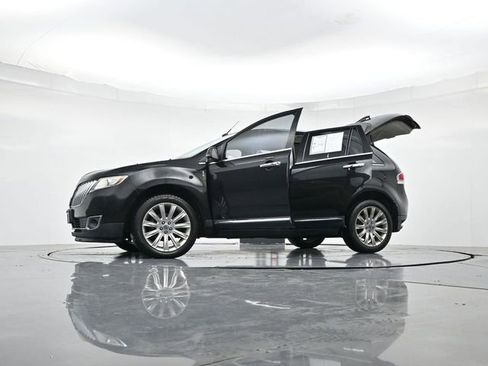 Used 2014 Lincoln MKX AWD w/ Equipment Group 102A image 58