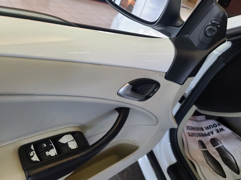 Used 2008 Saab 9-3 2.0T w/ Cold Weather Package FWD image 15